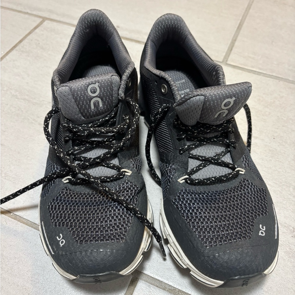 On Running Womens Black and Gray Athletic Shoes